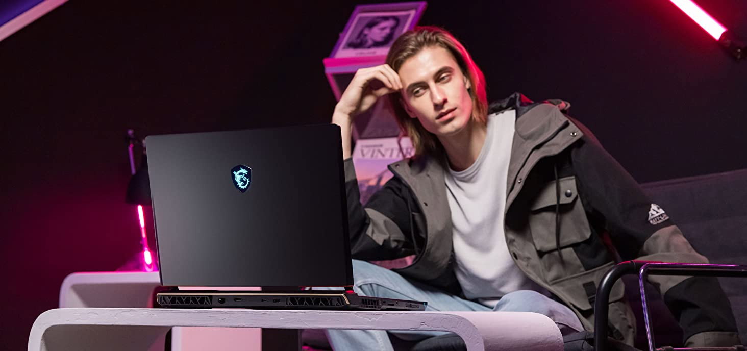 Notebook gaming MSI con RTX 4070 con 900€ di sconto!