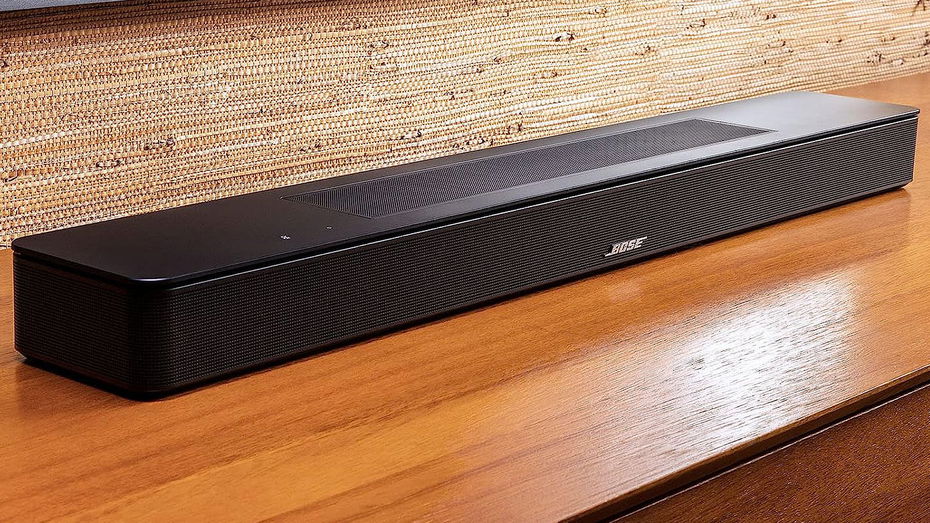 Immagine di Bose Soundbar 550 con Dolby Atmos con un imperdibile sconto del 29% per la Gaming Week!