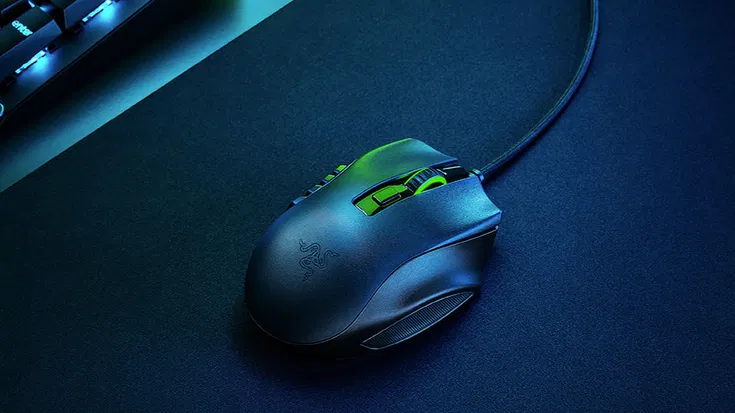 Razer Naga X, mouse gaming perfetto per gli MMO, a meno di 67€! Imperdibile