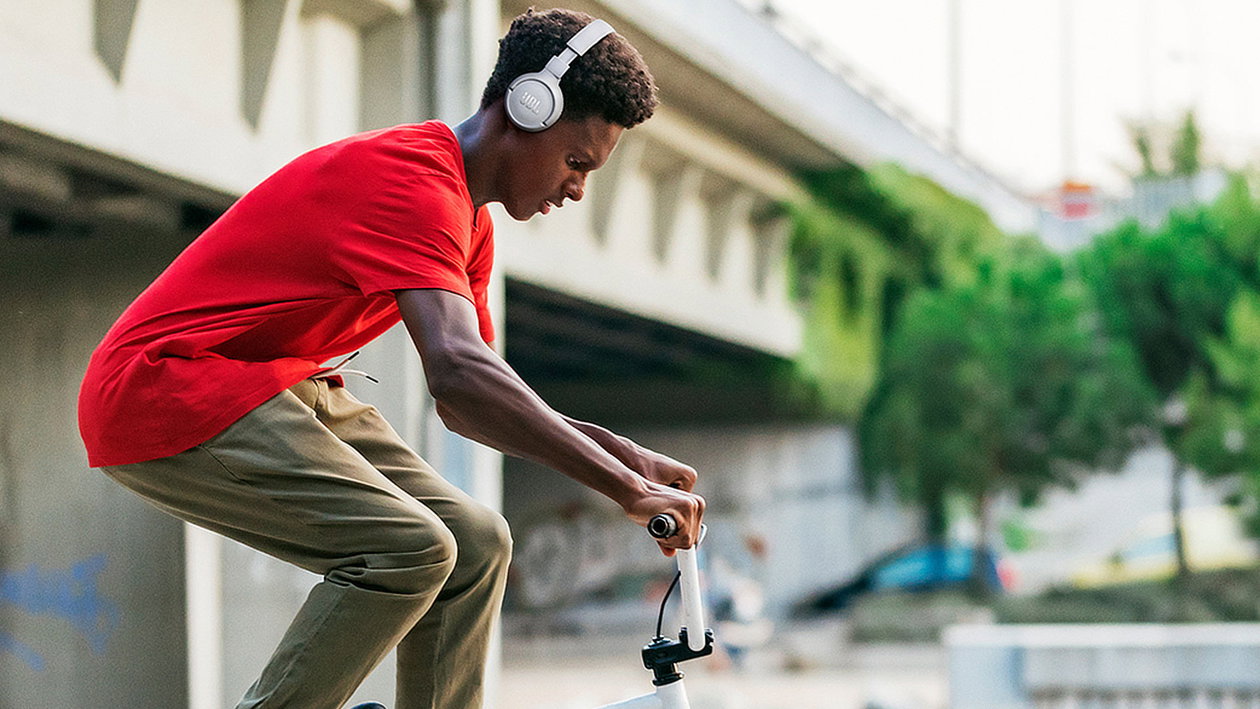 Immagine di Cuffie bluetooth JBL a meno 30€! Prezzo più basso di sempre!