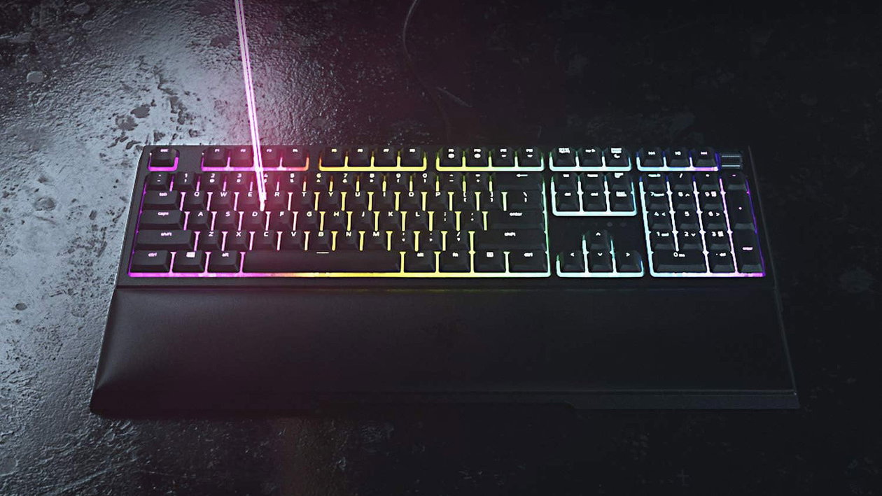 Immagine di Razer Ornata V2, tastiera gaming top, a un prezzo inferiore del Prime Day! -36%
