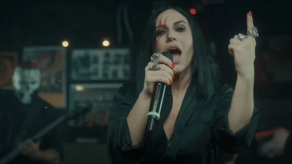 Immagine di Metal, videogiochi e chi li fa incontrare: a tu per tu con Cristina Scabbia