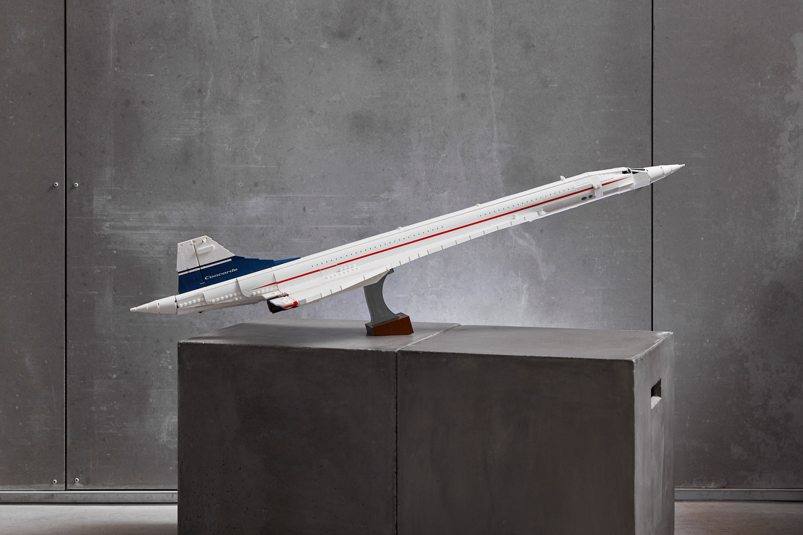 LEGO vola supersonico sulle ali del Concorde!