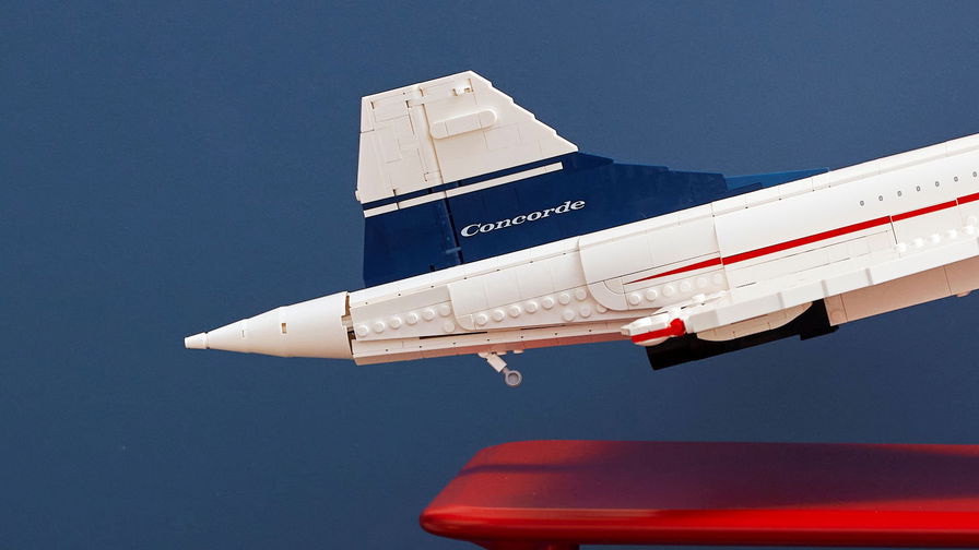 LEGO vola supersonico sulle ali del Concorde!