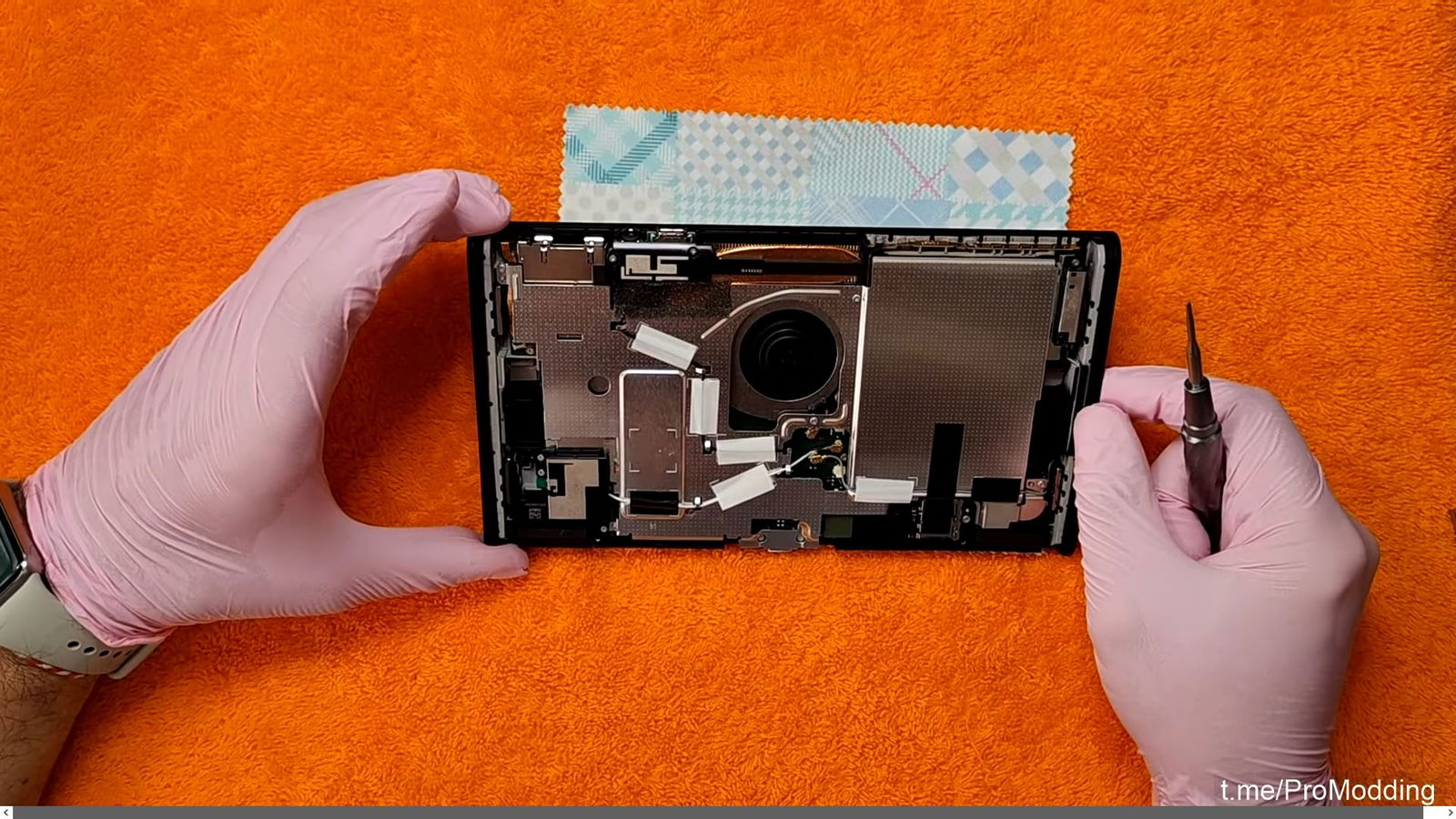 Cosa c'è dentro Nintendo Switch 2? Ecco il primo teardown
