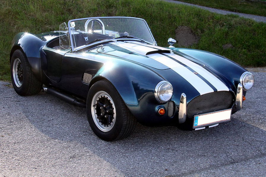 LEGO lancia il set della leggendaria Shelby Cobra 427 S/C