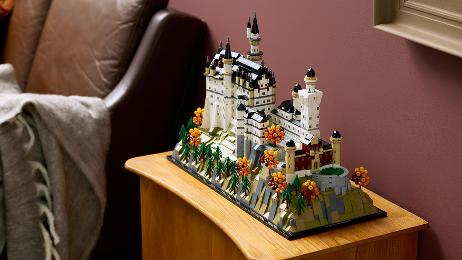 Immagine di Costruisci la magia bavarese: il Neuschwanstein di LEGO