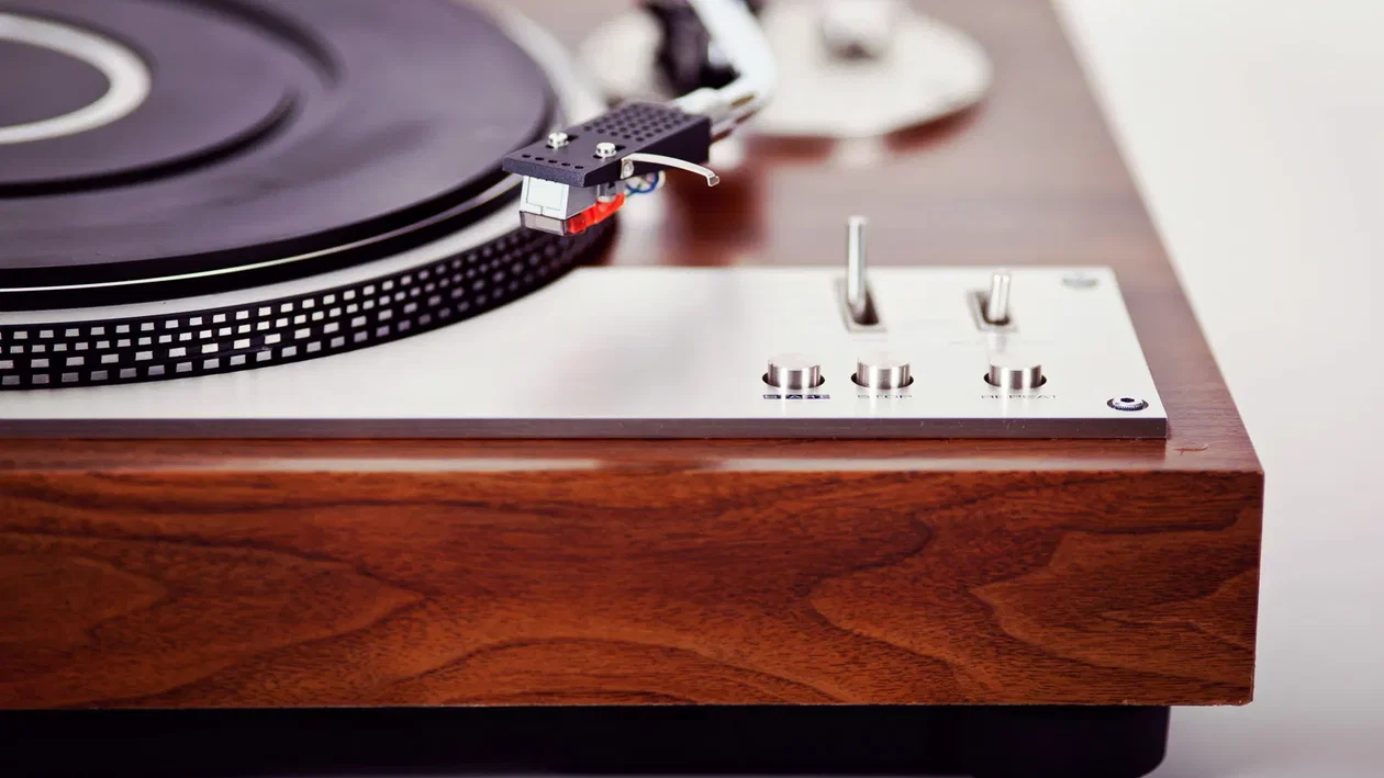 Immagine di I migliori giradischi del 2025: la guida completa per gli  amanti del vinile