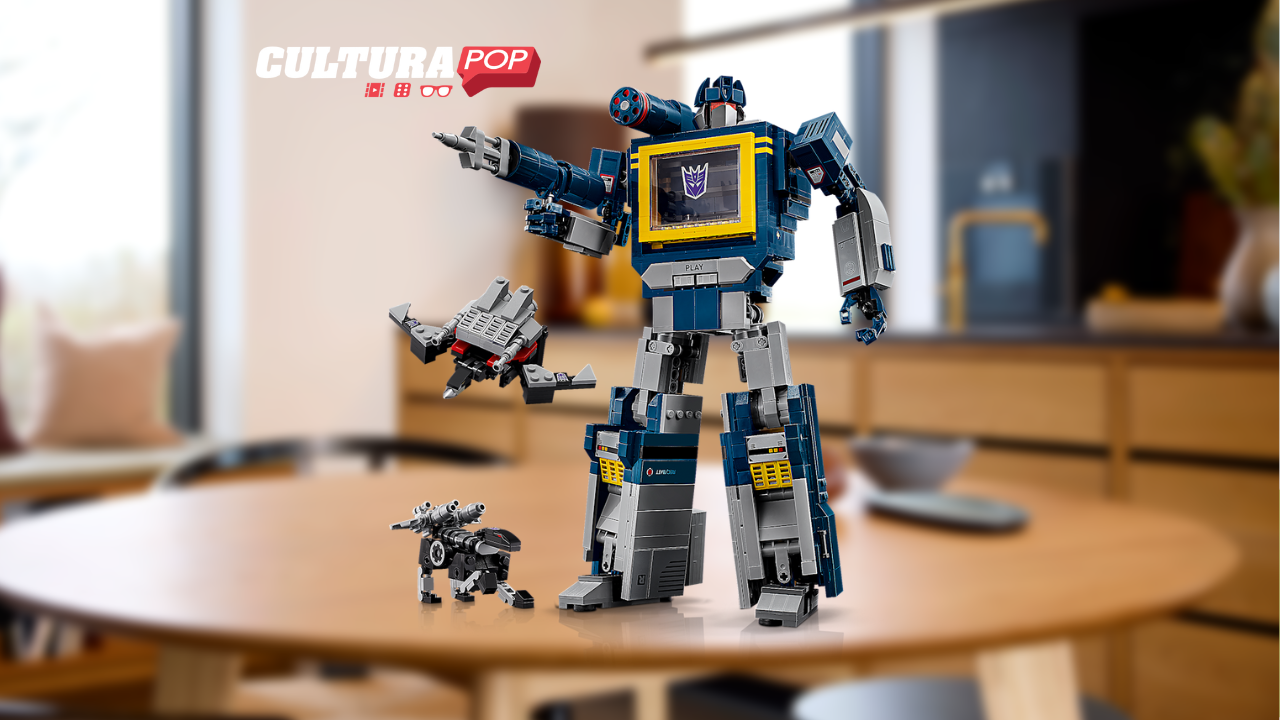 LEGO Icons 10358 Soundwave: da robot a lettore di cassette