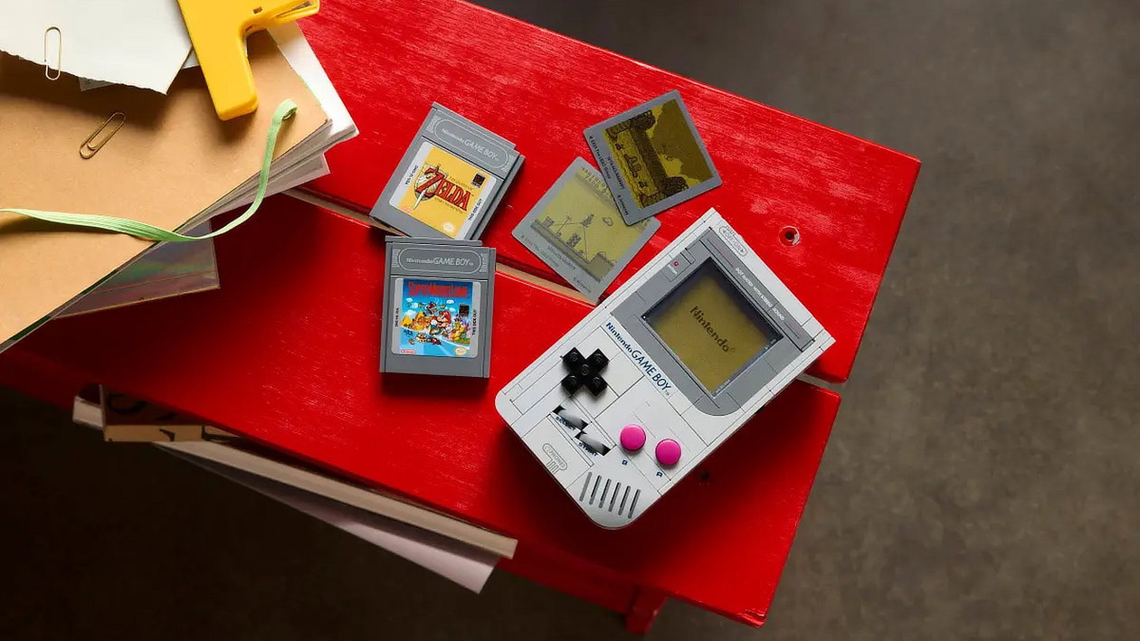Immagine di 8 gadget e LEGO (scontati) per un San Valentino da gamer