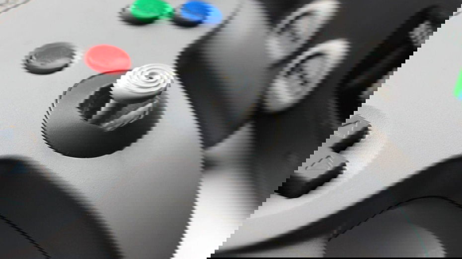 Immagine di Fan trasforma un controller N64 in un Game Boy Micro