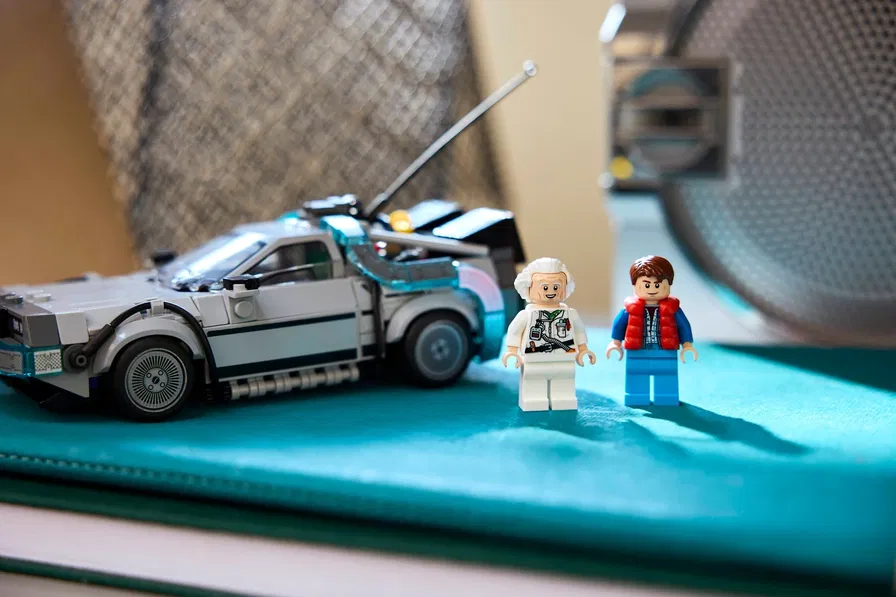 LEGO Speed Champions celebra Ritorno al futuro