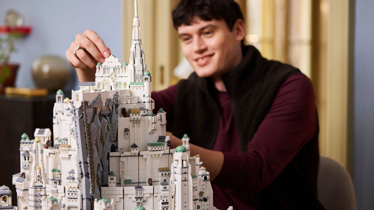 Immagine di Un capolavoro da costruire: LEGO lancia il mastodontico set di Minas Tirith