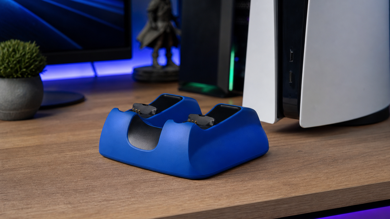 Immagine di Ricarica DualSense a 22,99€: base Razer PS5 al -62% su Amazon