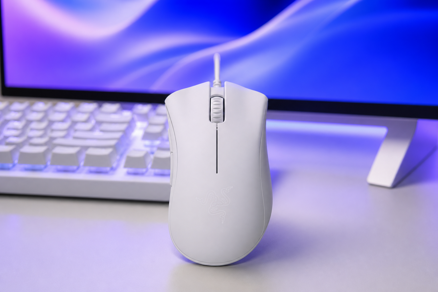 Un DeathAdder bianco da 6.400 DPI costa 21,38€ su Amazon