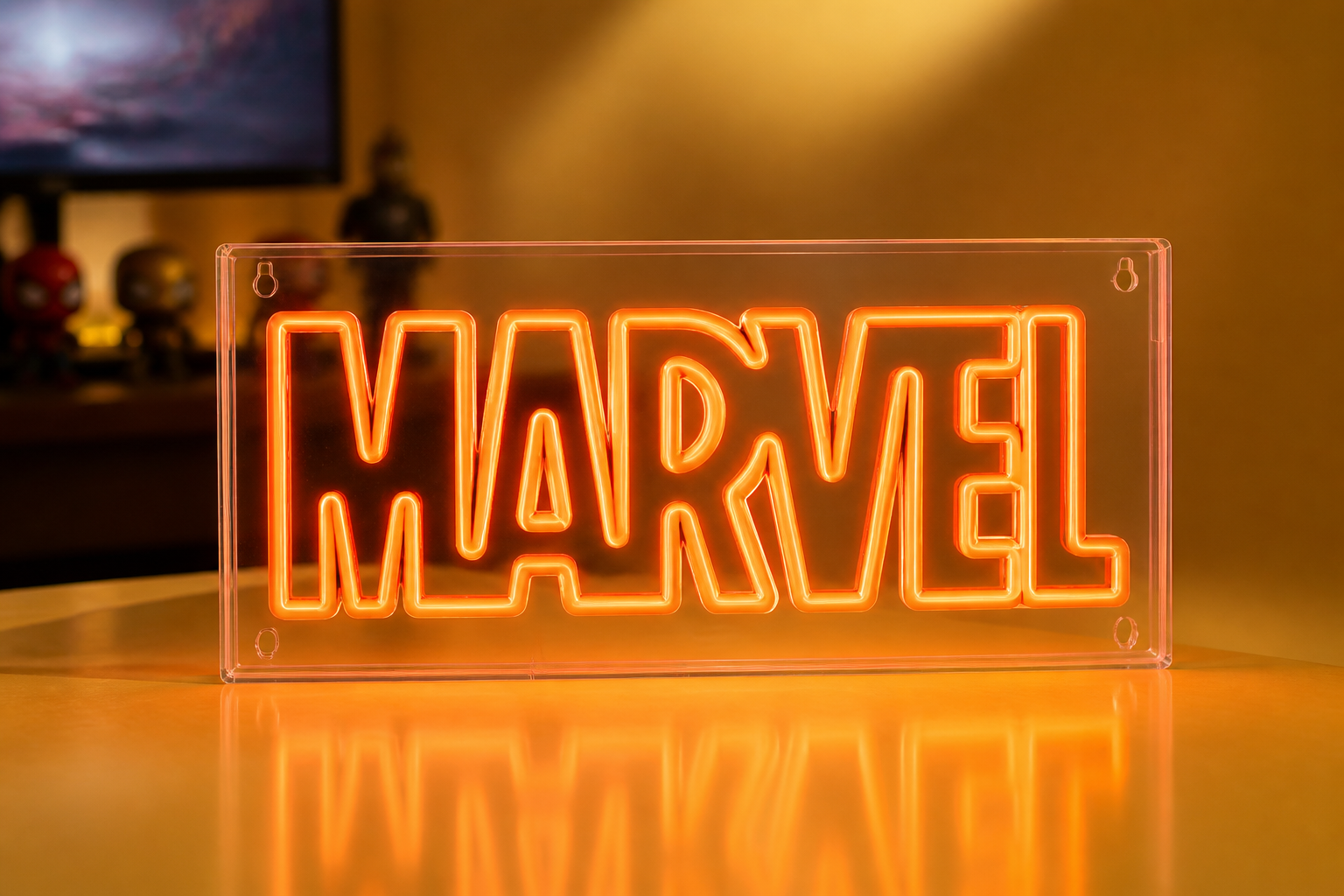 Anteprima: Luce neon Marvel da 30 cm a 25,61€, un acquisto azzeccato per il setup
