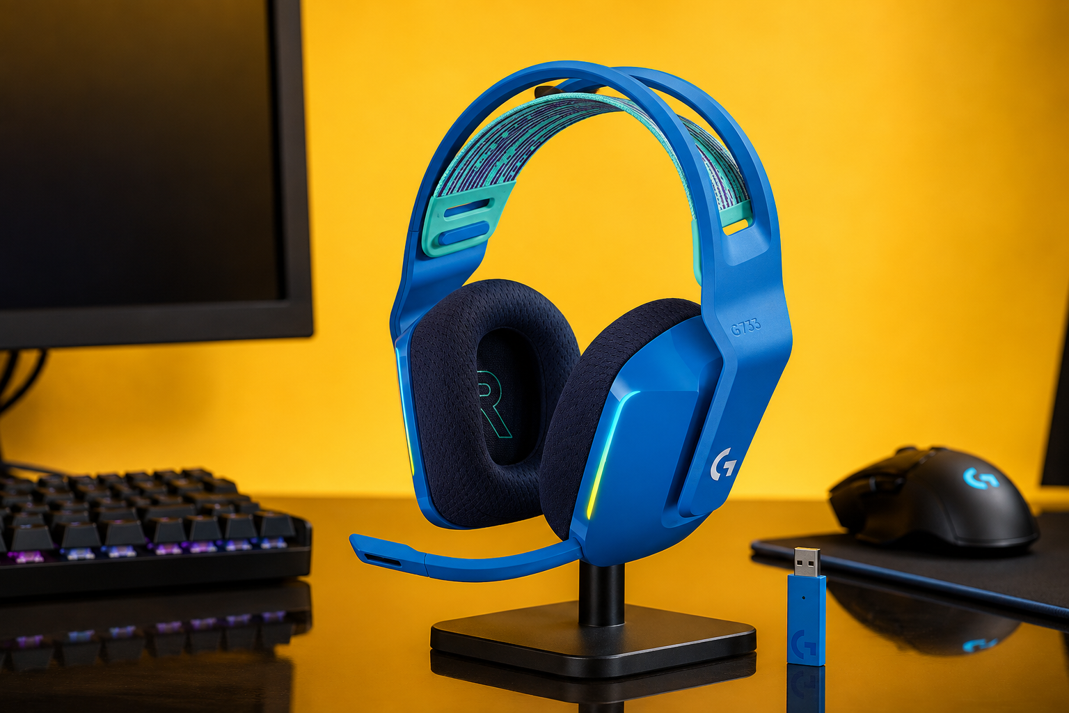 Logitech G733 a 84,99€, 29 ore senza cavi per giocare e chattare