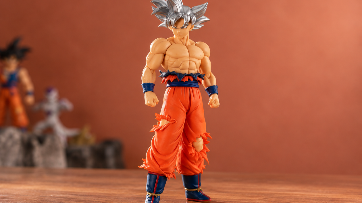 Immagine di Il Goku Ultra Instinct di Banpresto costa 29,90€ ed è fatto per i collector