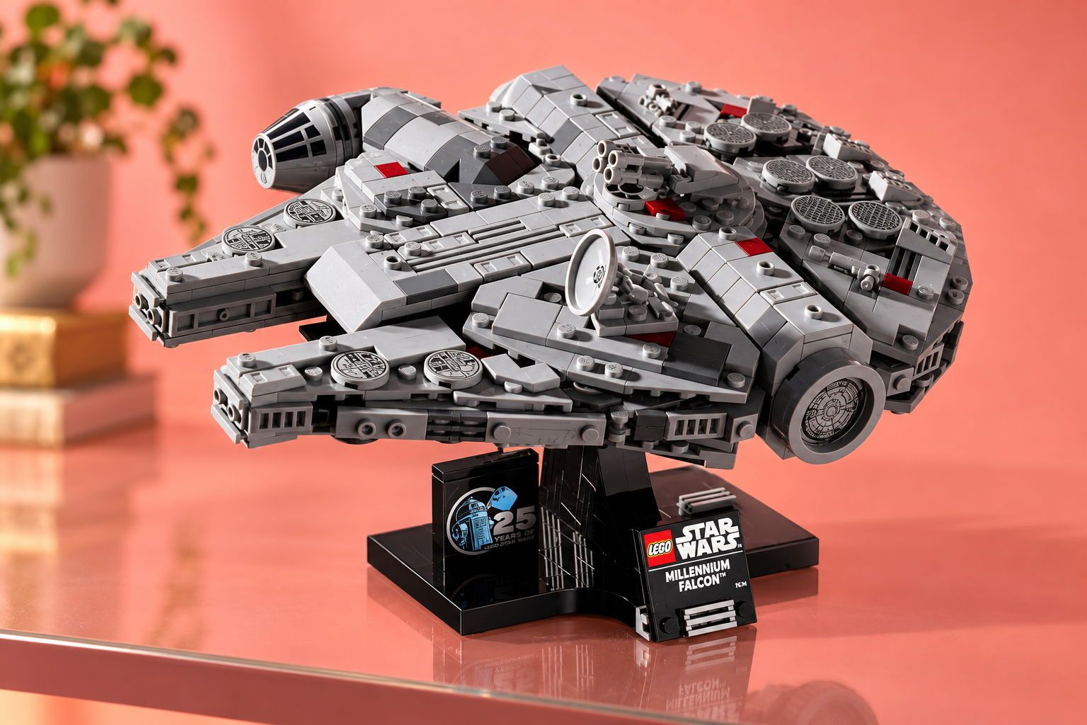 LEGO Star Wars Millennium Falcon a 67,99€, 921 pezzi per la vetrina