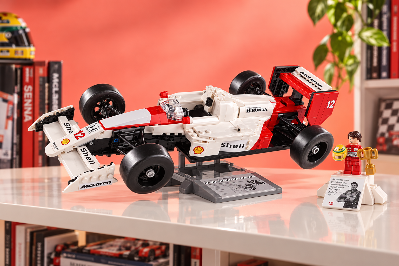 LEGO Icons McLaren MP4/4 e Ayrton Senna a 67,50€, da costruire ed esporre