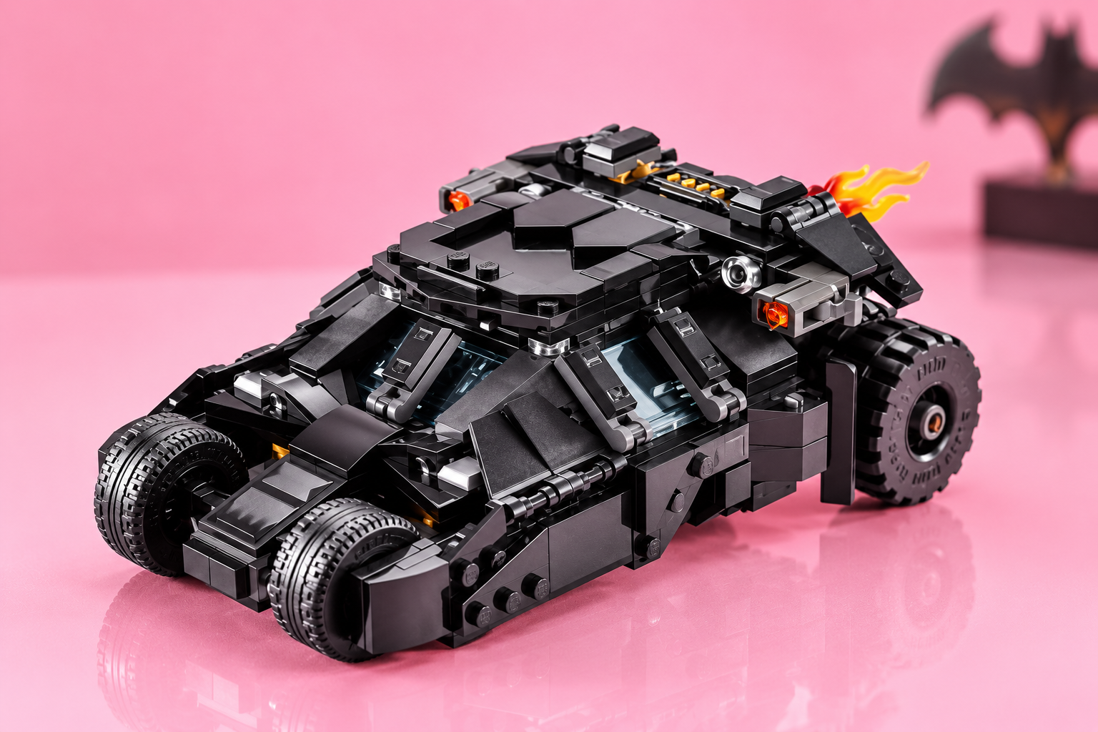 LEGO Batman Tumbler sotto i 56€, tre minifigure per ricreare Il Cavaliere Oscuro