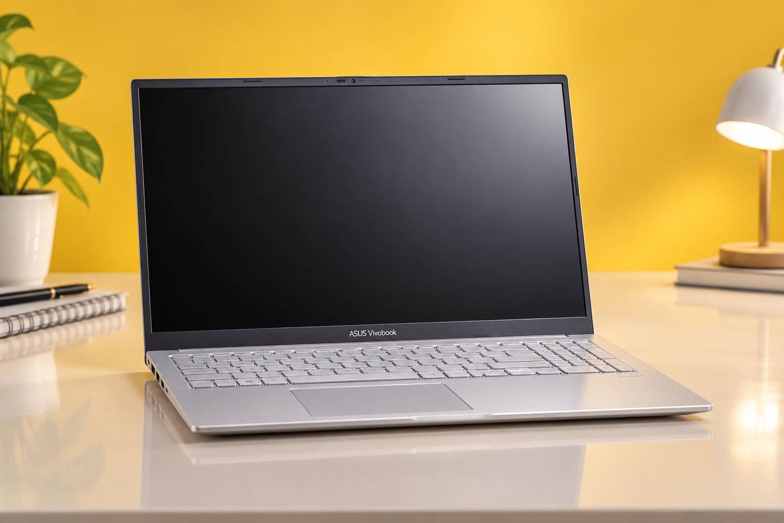 ASUS Vivobook 15 scende da 999€ a 649€, un affare per studio e lavoro