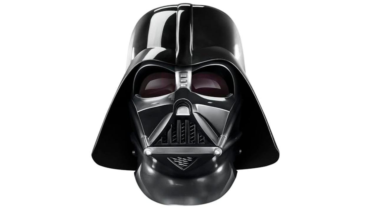 Immagine di Star Wars The Black Series Darth Vader al minimo storico, da esporre