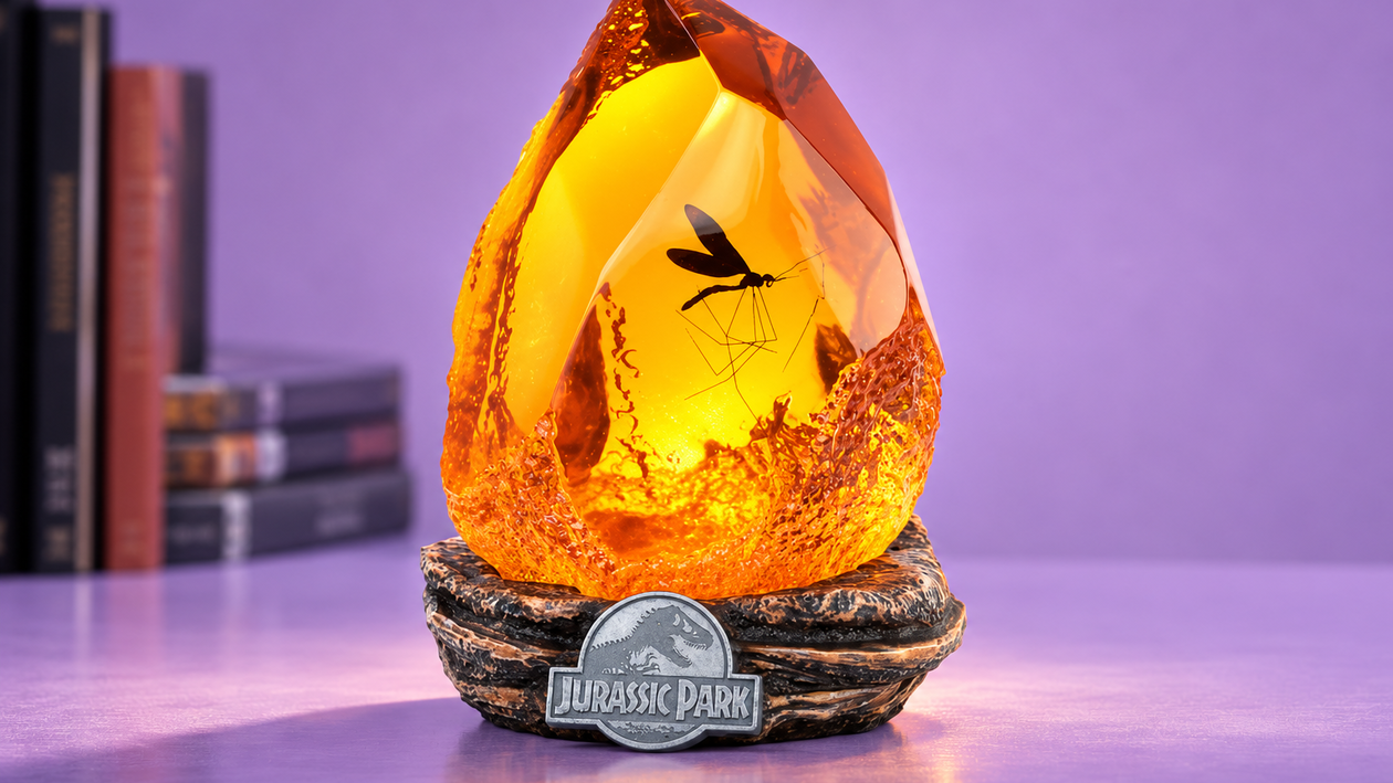 Immagine di La lampada Jurassic Park con la zanzara nell’ambra costa 54,90€