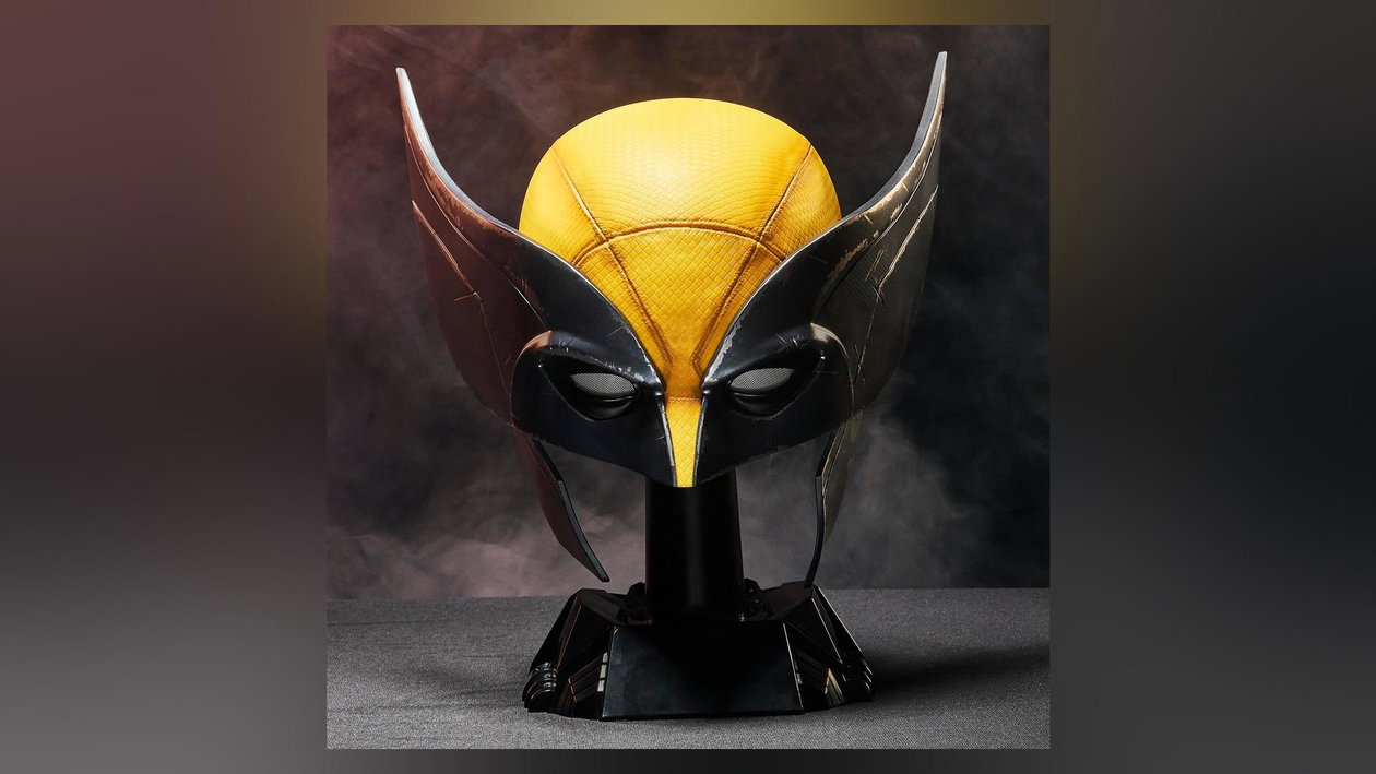 Immagine di Marvel Legends Wolverine, maschera 1:1 per cosplay e vetrina a 121,56€