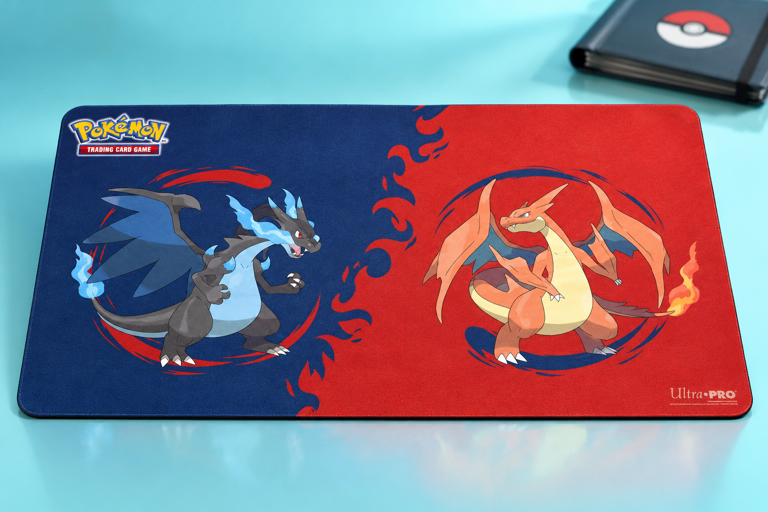 Playmat Pokémon Mega Charizard X e Y a 21,29€, il minimo di sempre