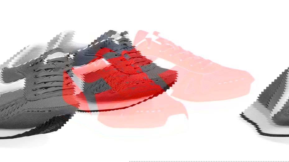 Immagine di Offerte eBay: tanti sconti su abbigliamento e sneakers