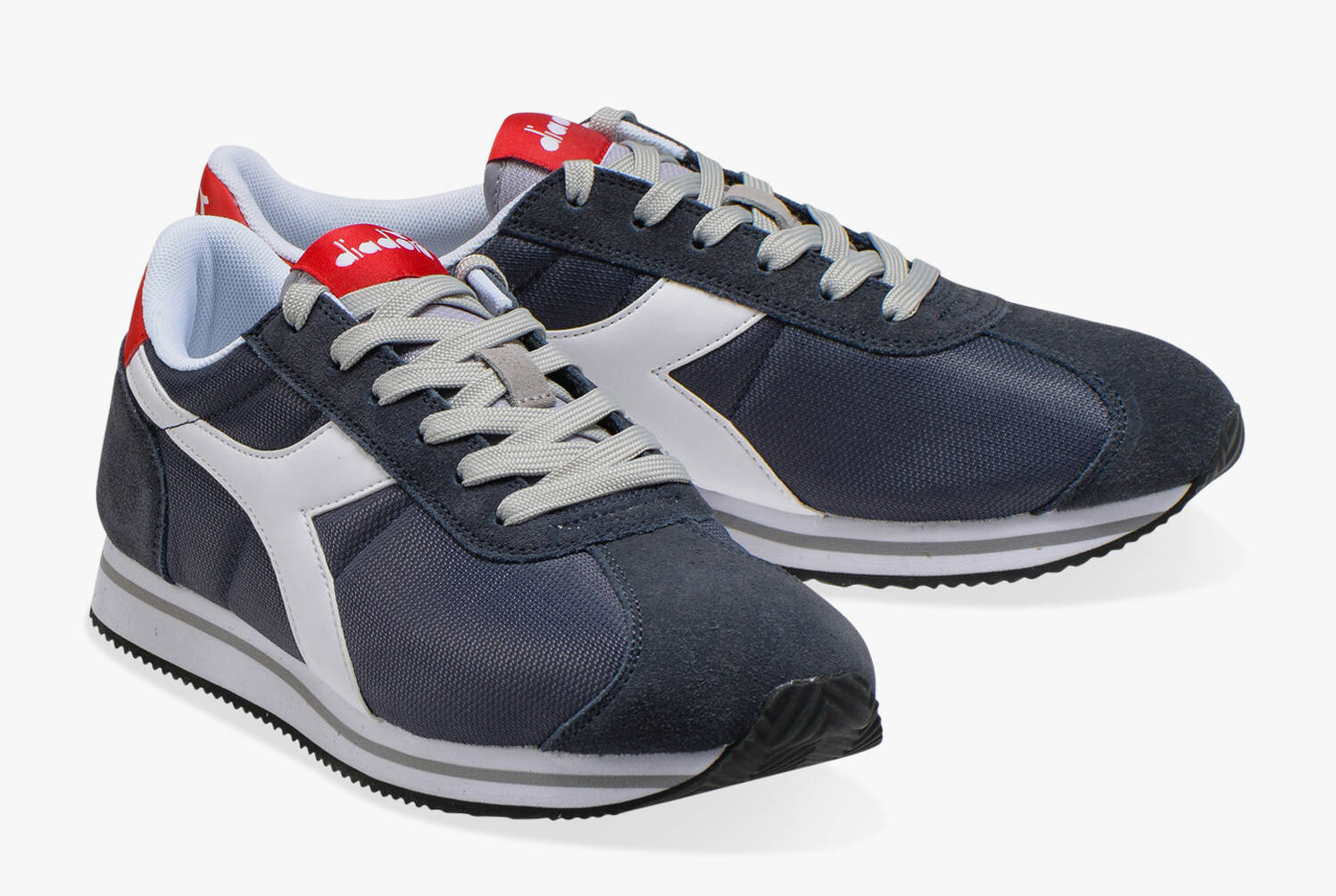 Anniversario eBay: tante offerte su scarpe da ginnastica e sneakers