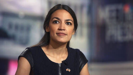 Immagine di Alexandria Ocasio-Cortez ha trasmesso Among Us su Twitch, ed è stato un successo clamoroso