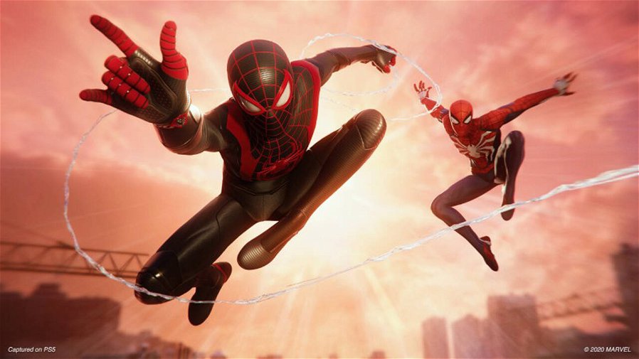 Immagine di Spider-Man Miles Morales, il costume da Un Nuovo Universo nell'ultimo gameplay PS5
