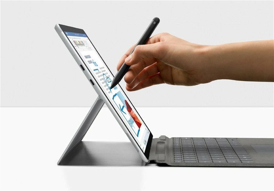 Immagine di Preordina Surface Laptop Go o Pro X e ricevi fino a 500 euro di rimborso!