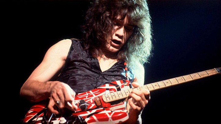 Immagine di Morto Eddie van Halen: i giocatori lo ricordano nello storico Guitar Hero: Van Halen