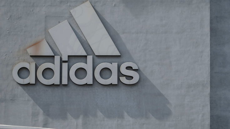 Adidas, le offerte della Black Friday Week di Amazon