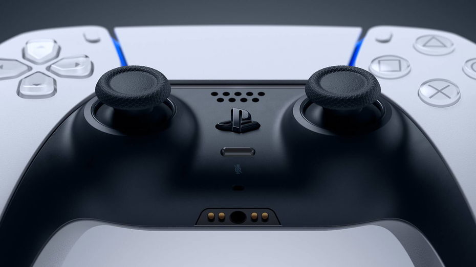 Immagine di PS5, si aggiorna il DualSense (e c'è un po' di DualShock 4)