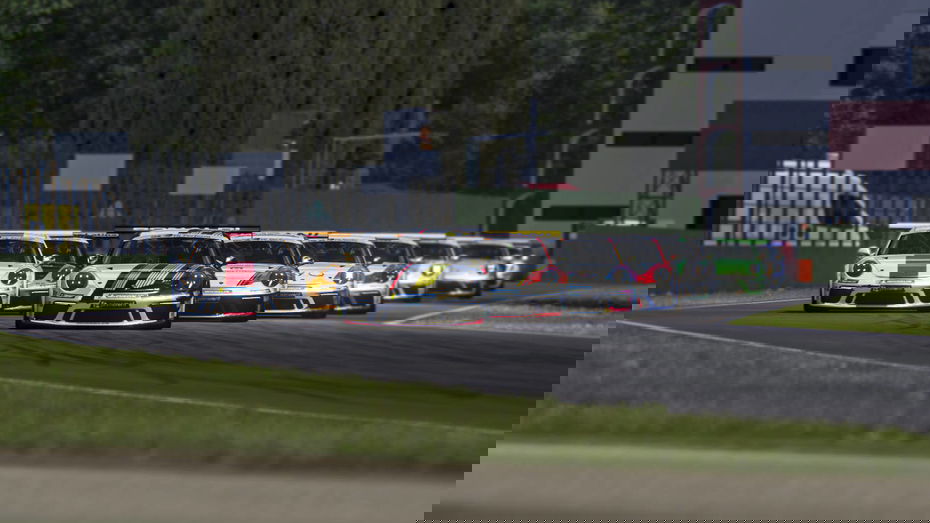 Immagine di Al via la terza edizione della Porsche Esports Carrera Cup Italia 2020