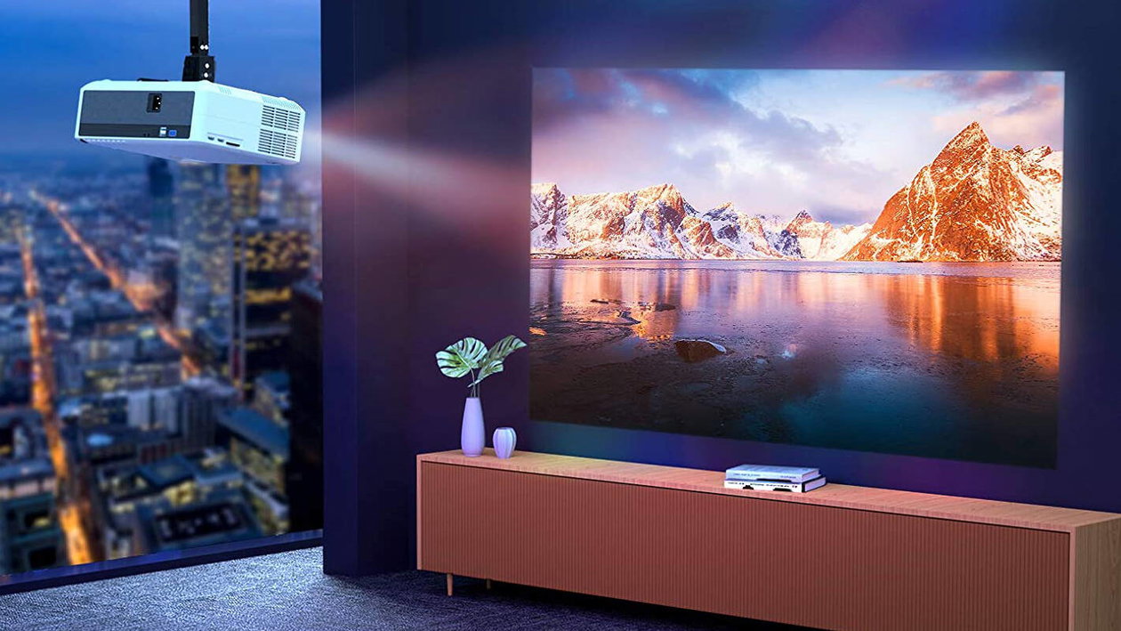 Immagine di Sconti su tastiere, proiettori, smartphone e soundbar con le offerte del weekend Amazon!