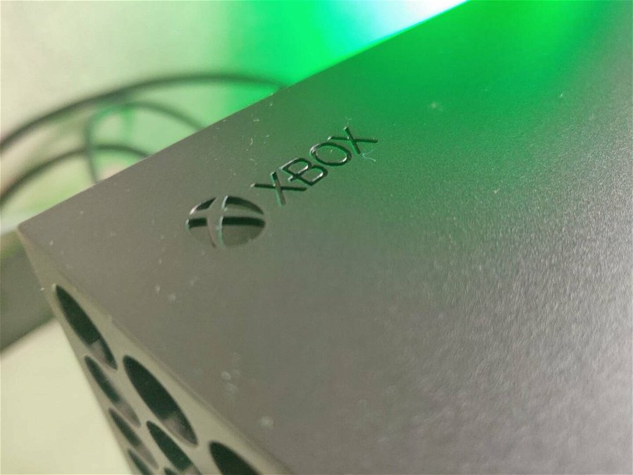 Immagine di Xbox Series X, attenti ai furbetti: qualcuno le sta rivendendo a più di 800 euro