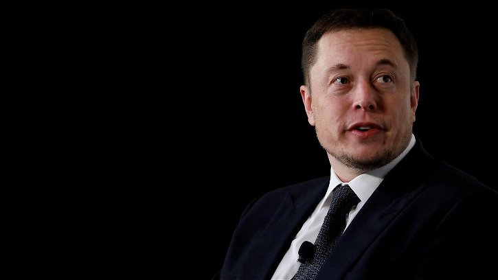 Immagine di Elon Musk si vanta della sua build di Elden Ring, ma i fan la distruggono