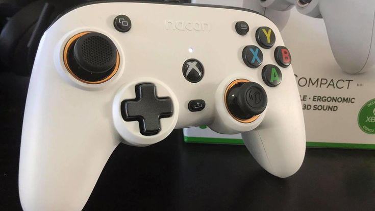 Nacon Pro Compact | Recensione - Il vostro controller Xbox di backup?