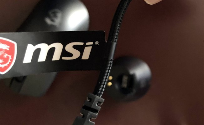 msi-clutch-gm41-lightweight-wireless-34028.jpg