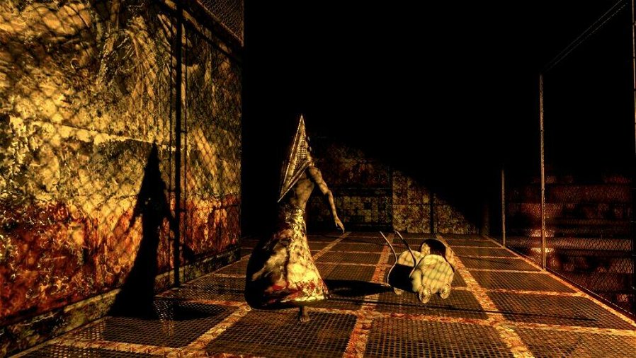 Immagine di Silent Hill, rivelate le vere origini del terribile Pyramid Head