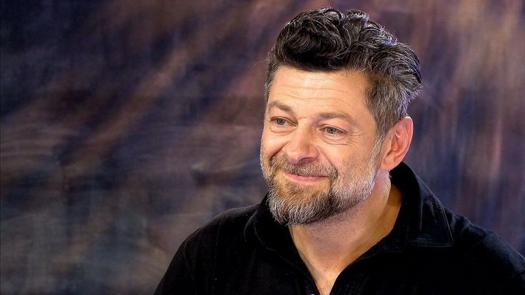 Venom, Andy Serkis vi fa i complimenti per il Platino... non si sa perché