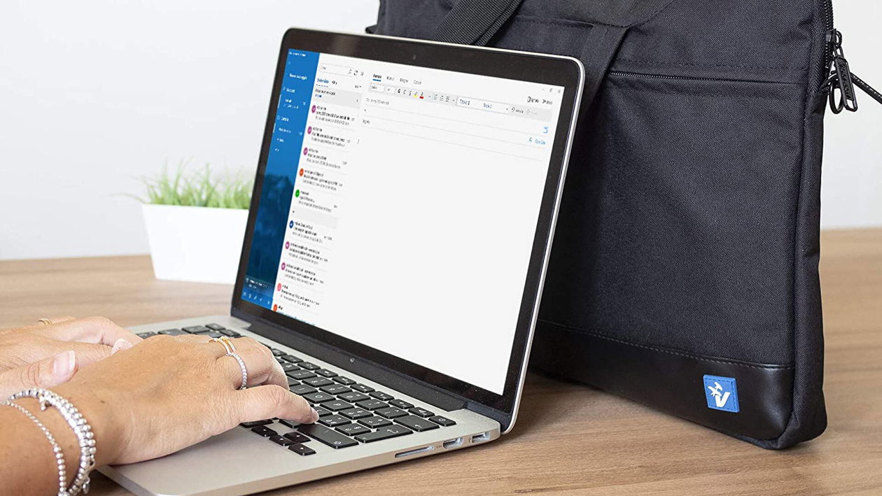 Immagine di Questa borsa per notebook è imperdibile e costa solo 9€