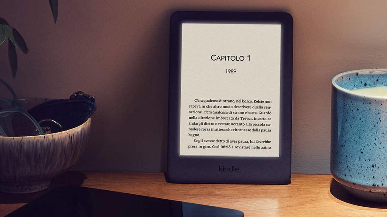 Immagine di Kindle, ora con luce frontale integrata, con uno sconto del 25% su Amazon!