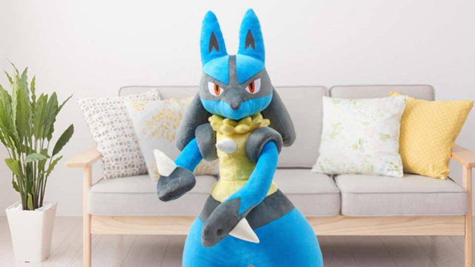 Immagine di Finalmente potete comprare il Pokémon Lucario a dimensioni naturali, perché sì