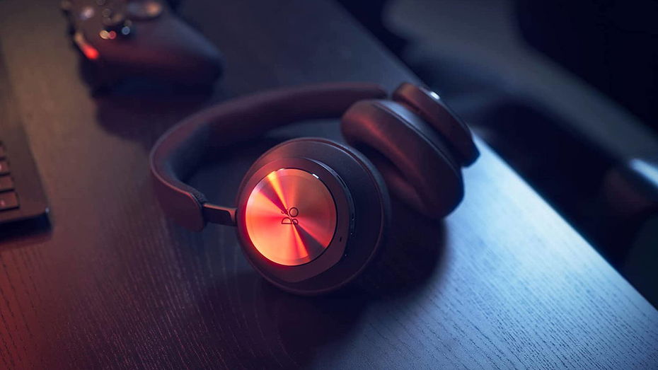 Immagine di Splendide cuffie gaming Bang And Olufsen Beoplay Portal con uno sconto del 30% su Amazon! Imperdibili!